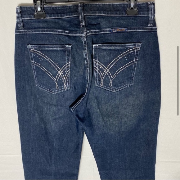 Wrangler Q Baby Med Dark Wash Mid Rise Straight Leg Jeans 9/10 - Picture 5 of 15